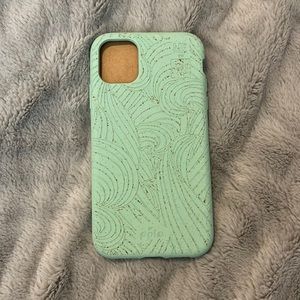 NWT Pela iPhone 11 case wave pattern